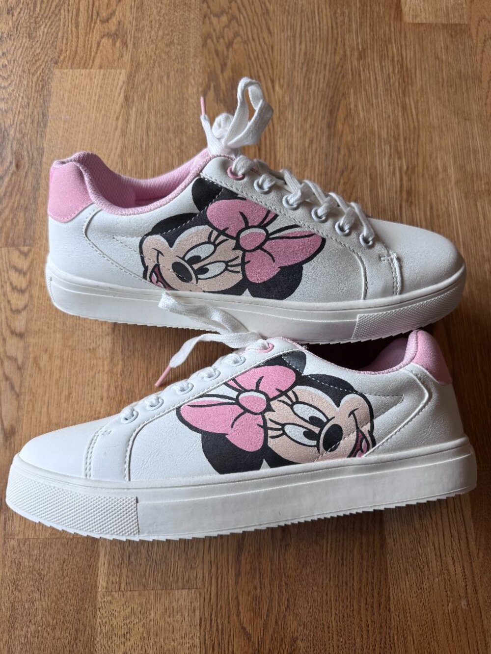 Disney Minnie Mouse Women's Shoes Size 9